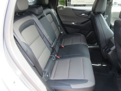 New 2026 Chevrolet Equinox LT w/ Convenience Package II FWD image 14