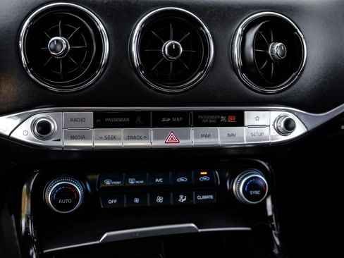 Used 2020 Kia Stinger GT2 image 35