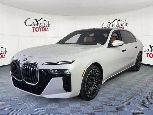 Used 2024 BMW 740i RWD image 4