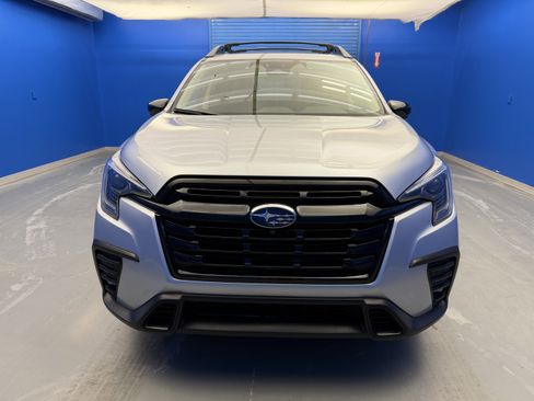 Certified 2025 Subaru Ascent Bronze Edition w/ Onyx Package AWD/4WD image 3