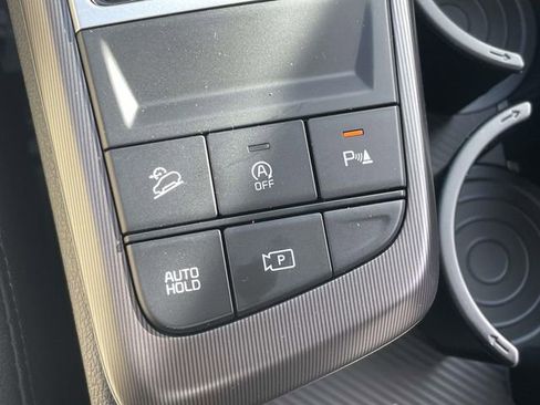 Certified 2026 Kia Sportage EX FWD image 39