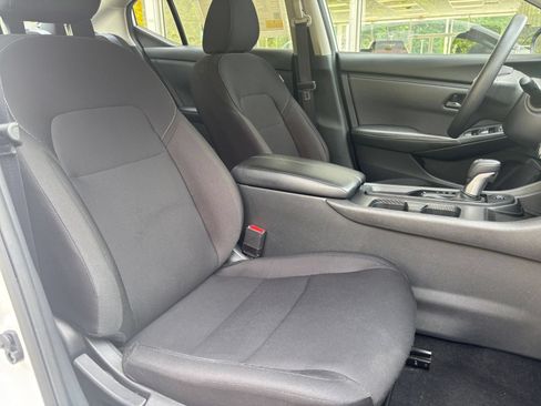 Used 2025 Nissan Sentra S FWD image 21