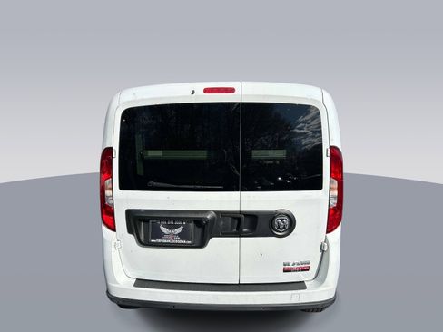 Used 2019 RAM ProMaster City Tradesman SLT FWD image 4