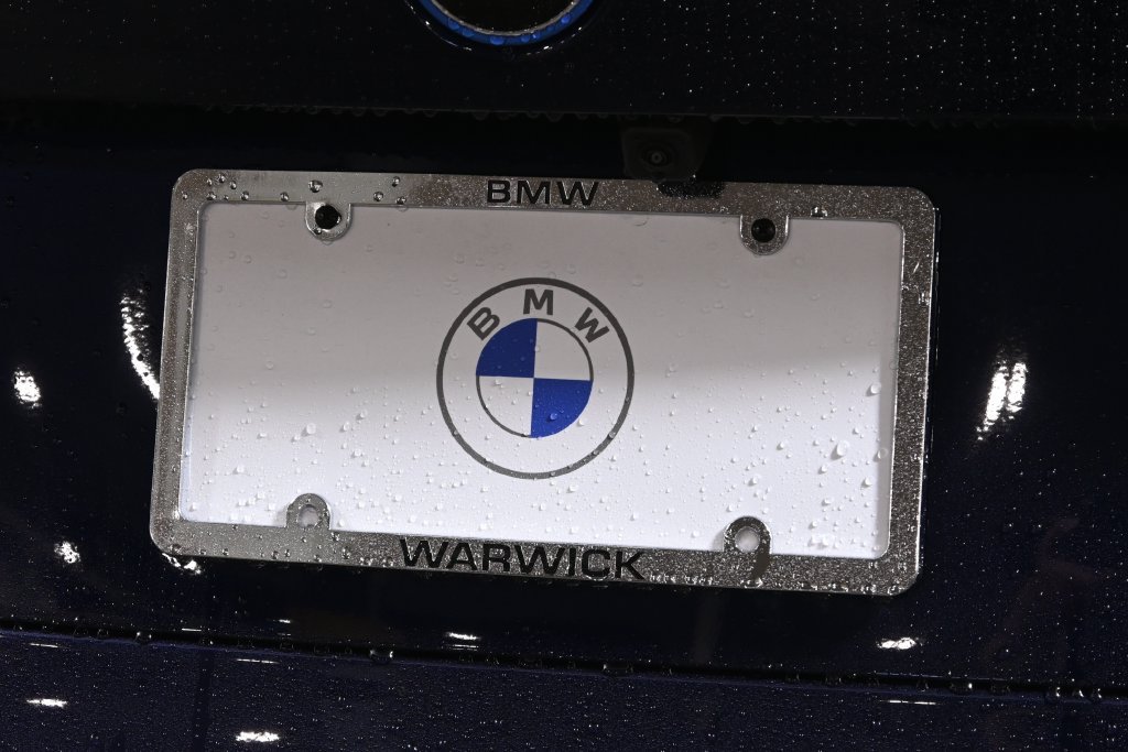 Used 2026 BMW X5 xDrive50e w/ Climate Comfort Package AWD/4WD image 14