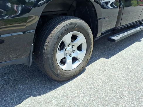Used 2023 RAM 1500 Big Horn AWD/4WD image 28