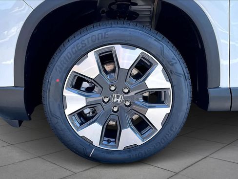 New 2026 Honda Pilot Elite image 9
