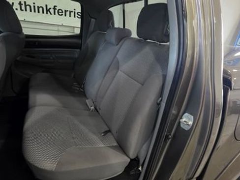 Used 2012 Toyota Tacoma 4x4 Double Cab image 24