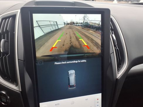 Certified 2023 Ford Edge SEL w/ Convenience Package image 17