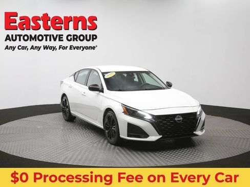 Used 2024 Nissan Altima 2.5 SR FWD image 50
