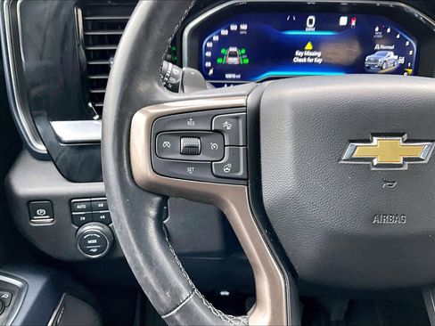 Used 2022 Chevrolet Silverado 1500 High Country image 24