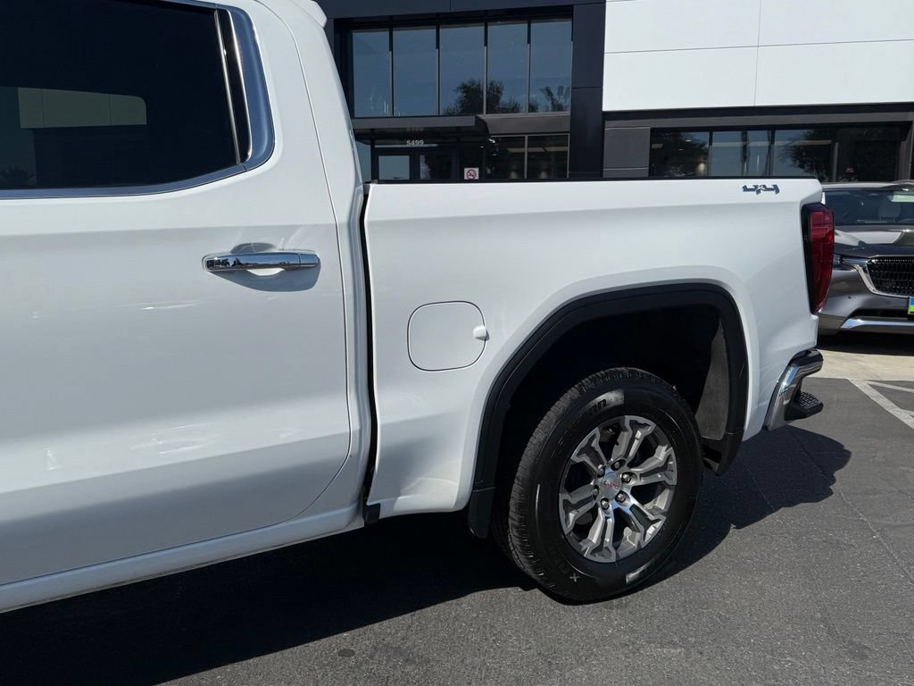 Used 2025 GMC Sierra 1500 SLT AWD/4WD image 7