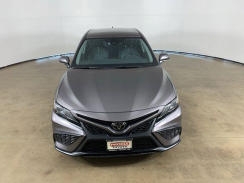 Used 2024 Toyota Camry SE w/ Convenience Package image 4