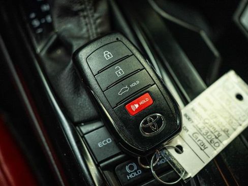 Used 2025 Toyota Camry SE FWD image 23