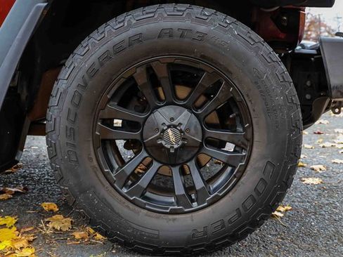 Used 2010 Jeep Wrangler Sport image 25