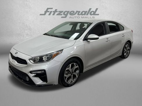 Used 2021 Kia Forte LXS image 2