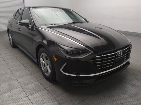 Used 2023 Hyundai Sonata SE w/ Preferred Accessory Package FWD image 13