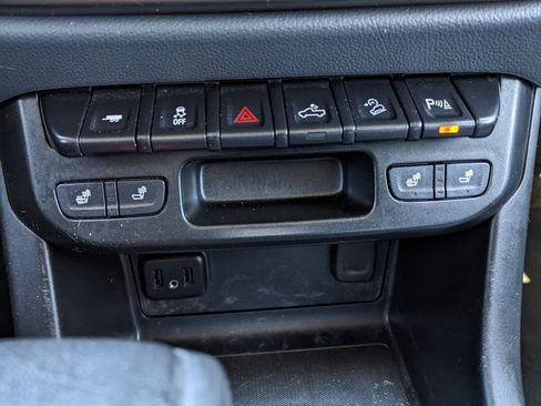 Used 2021 Chevrolet Colorado Z71 image 31