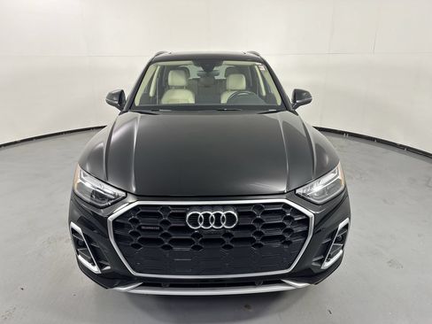 Used 2023 Audi Q5 2.0T Premium Plus w/ Premium Plus Package AWD/4WD image 3