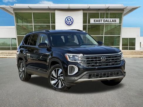 Used 2025 Volkswagen Atlas SE AWD/4WD image 1