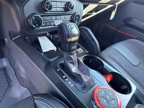 New 2025 Ford Bronco Raptor image 24