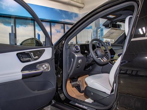 New 2026 Mercedes-Benz GLC 300 4MATIC image 13