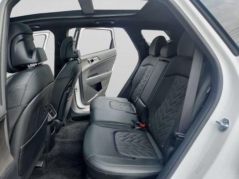Certified 2024 Kia Sportage X-Pro Prestige AWD/4WD image 16