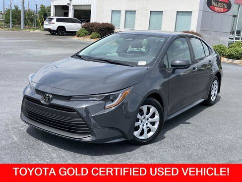 Certified 2025 Toyota Corolla LE FWD image 1