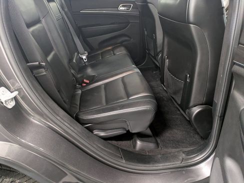 Used 2018 Jeep Grand Cherokee Limited image 27