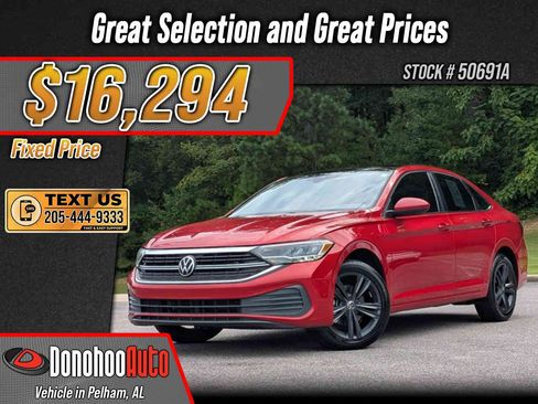 Used 2022 Volkswagen Jetta SE w/ Panoramic Sunroof Package FWD image 1