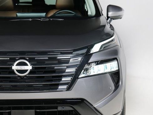 Used 2025 Nissan Rogue Platinum w/ Platinum Premium Package image 30