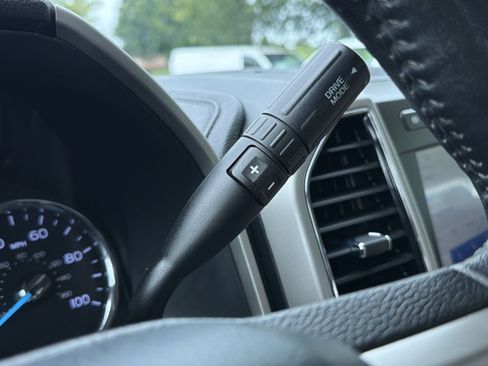 Used 2020 Ford F250 Lariat w/ Lariat Ultimate Package AWD/4WD image 22