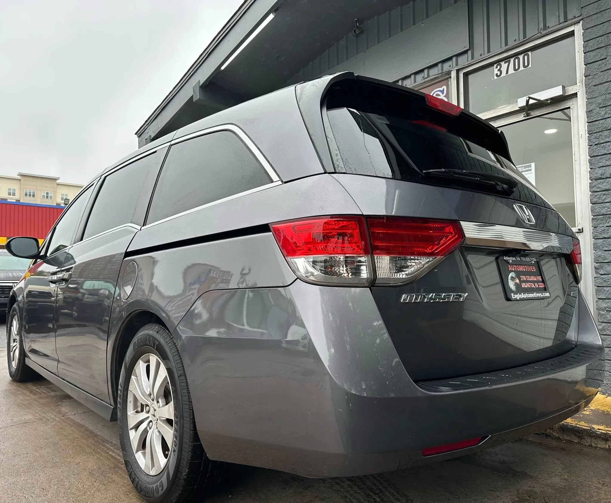 Used 2016 Honda Odyssey SE image 5