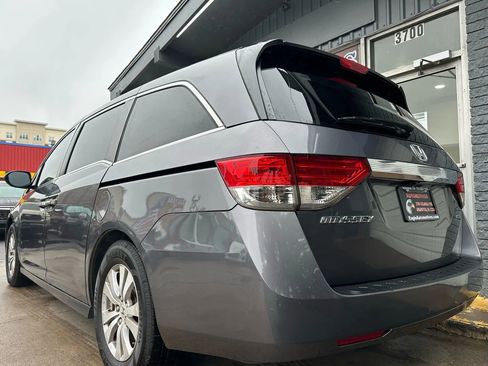 Used 2016 Honda Odyssey SE image 5