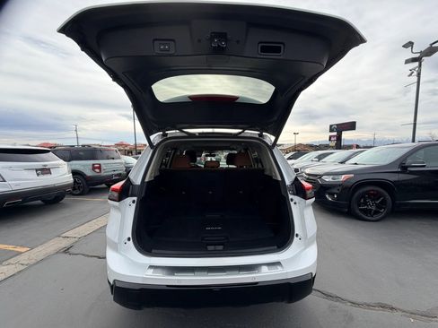 Used 2024 Nissan Rogue Platinum w/ Platinum Premium Package FWD image 29