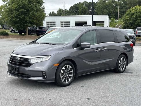 Used 2023 Honda Odyssey EX-L image 2