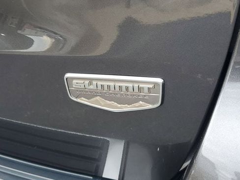 Certified 2018 Jeep Grand Cherokee Summit w/ Platinum Series Group image 7