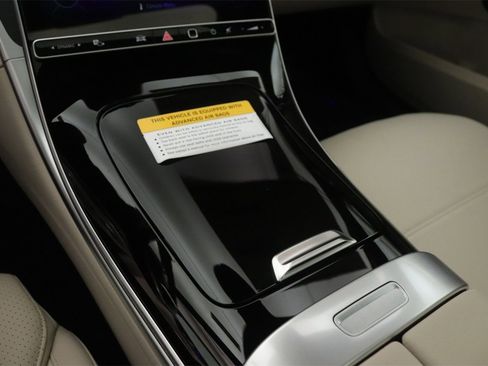 New 2026 Mercedes-Benz C 300 Sedan image 7