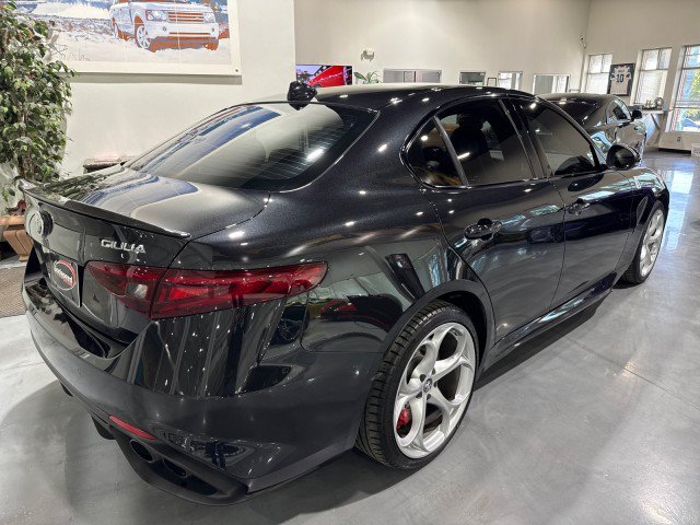 Used 2018 Alfa Romeo Giulia Quadrifoglio w/ Driver Assist Dynamic Package RWD image 2