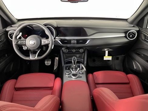 Used 2025 Alfa Romeo Stelvio Sprint w/ Veloce Package image 43