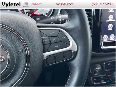 Used 2020 Jeep Compass Limited w/ Rear Convenience Group image 24