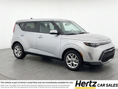 Used 2025 Kia Soul LX w/ LX Technology Package