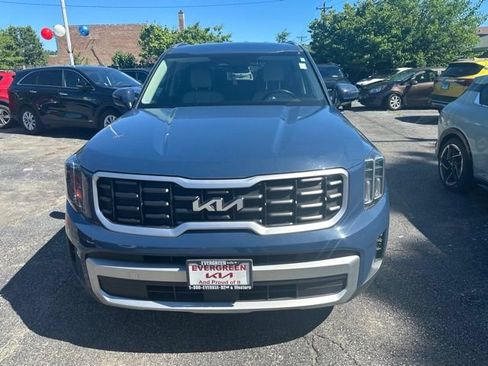 Used 2024 Kia Telluride S FWD image 2