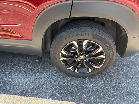 Used 2023 Chevrolet TrailBlazer LT w/ Convenience Package image 5