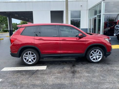 Used 2025 Honda Passport EX-L image 11