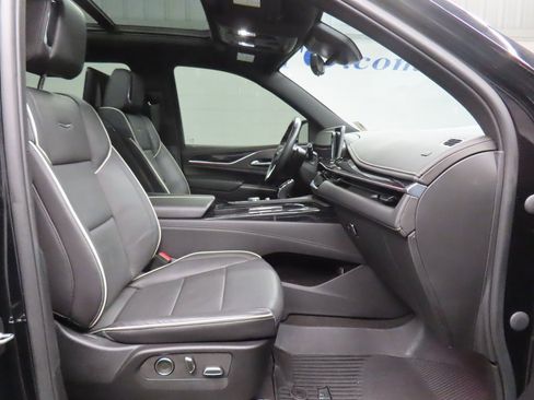 Used 2023 Cadillac Escalade ESV Sport image 45