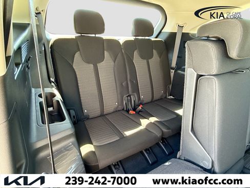 New 2026 Kia Sorento LX FWD image 18