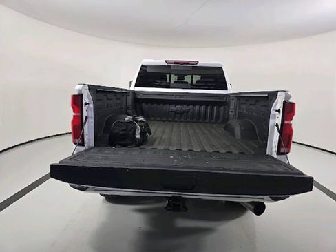 Used 2025 Chevrolet Silverado 2500 LTZ w/ LTZ Plus Package AWD/4WD image 7