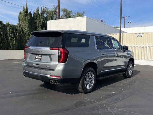 New 2026 GMC Yukon XL Denali image 5