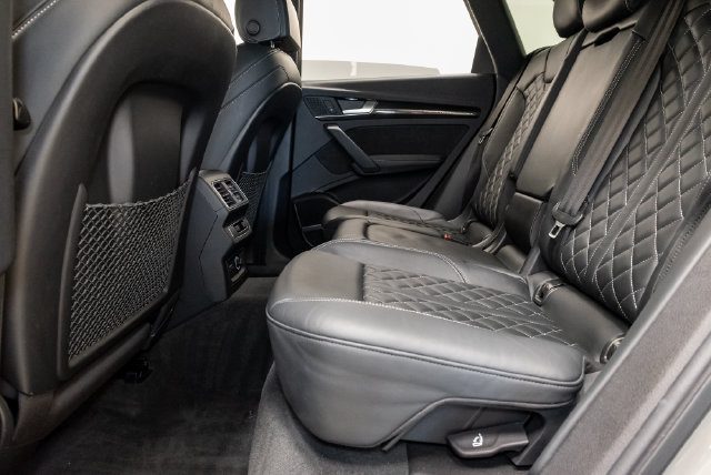 Used 2019 Audi SQ5 Premium Plus w/ Premium Plus Package AWD/4WD image 22