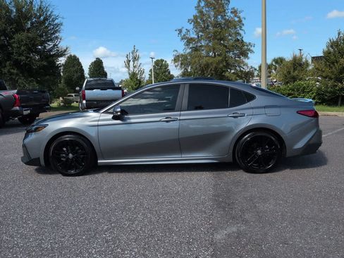 Used 2026 Toyota Camry SE FWD image 3